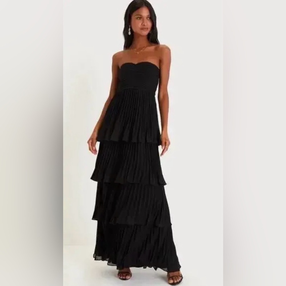 Lulu's Black Strapless Tiered Dress